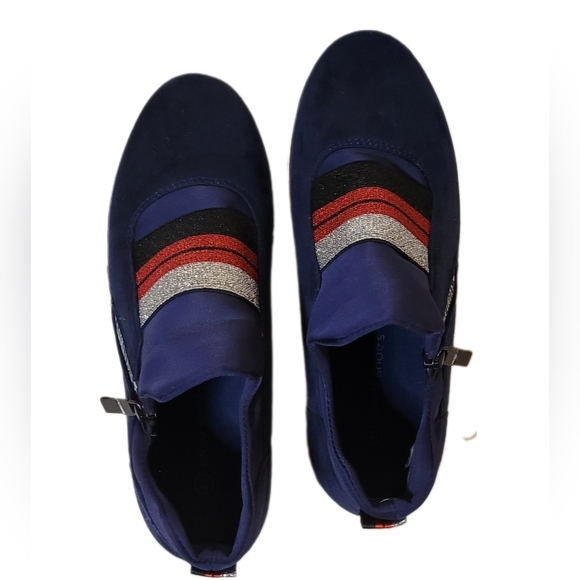 Women shoes size 9.5US color Blue - Picture 2 of 4